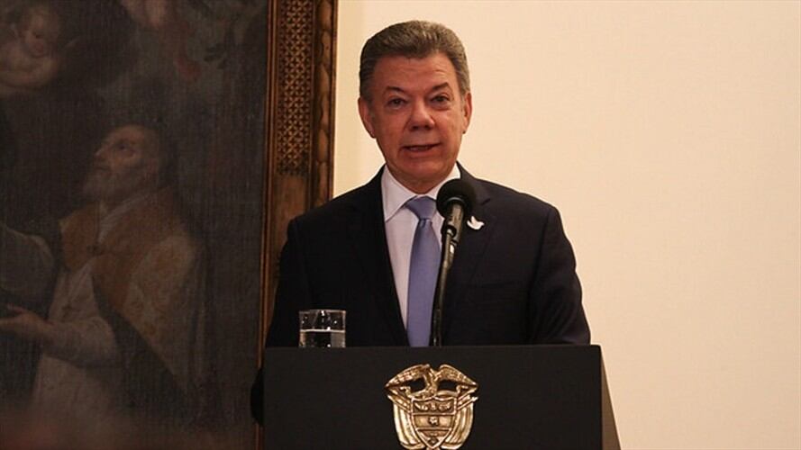Santos agradece al Congreso por la aprobación de la Ley de Infraestructura. Foto: Colprensa