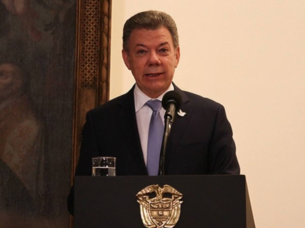 Santos agradece al Congreso por la aprobación de la Ley de Infraestructura
