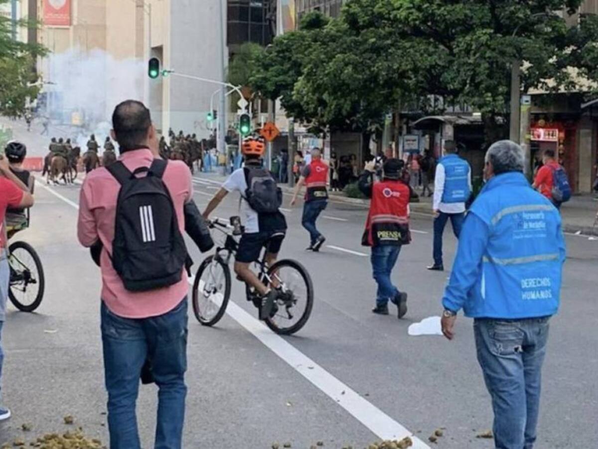 Investigan al Esmad por presunta agresión a funcionarios de la Personería