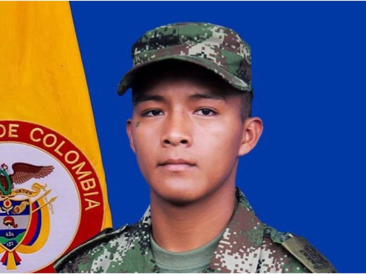 Indicios apuntan a que el soldado es infiltrado del Frente Carolina Ramírez: General Nossa