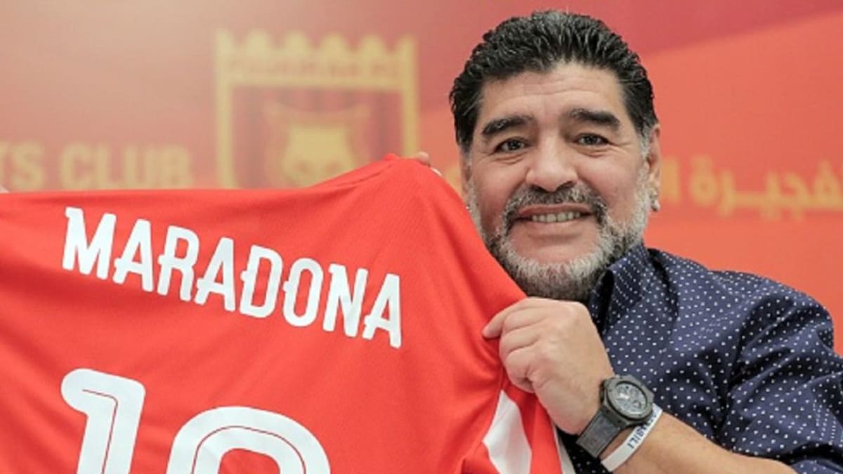 Maradona, 60 años de genialidad futbolista y escándalos personales