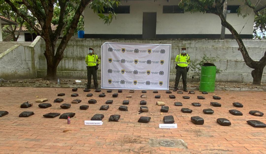 Caleta encontrada bajo modalidad de encomienda con marihuana y pólvora negra