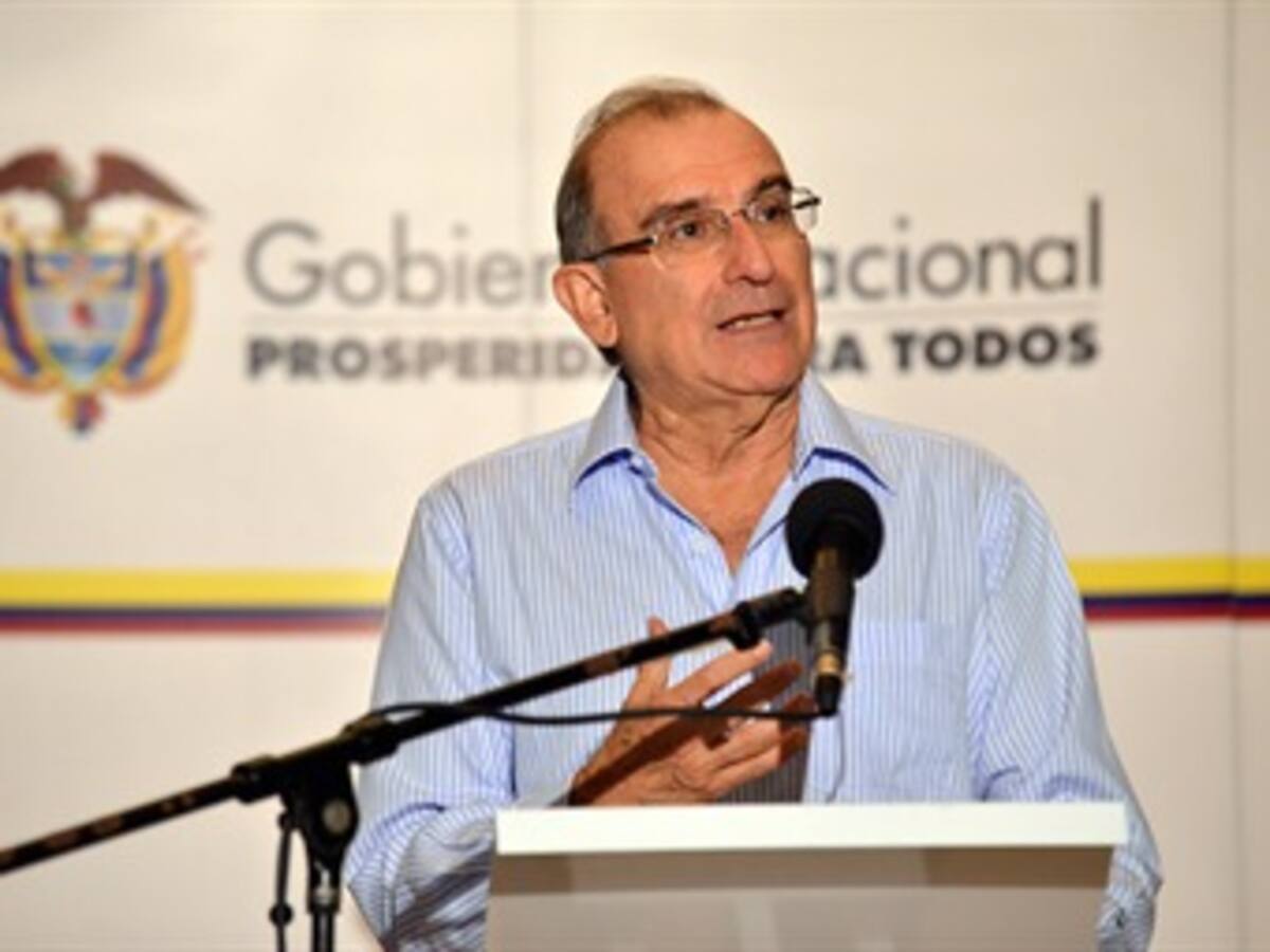 Humberto De La Calle desvirtúa mitos de la oposición sobre proceso de paz