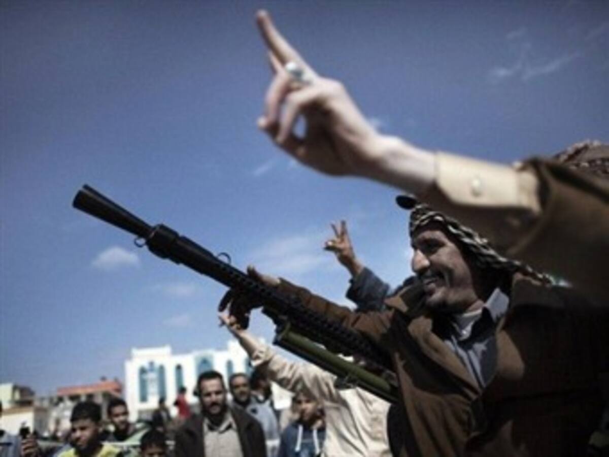 Opositores y régimen de Libia se disputan control de Zauiya