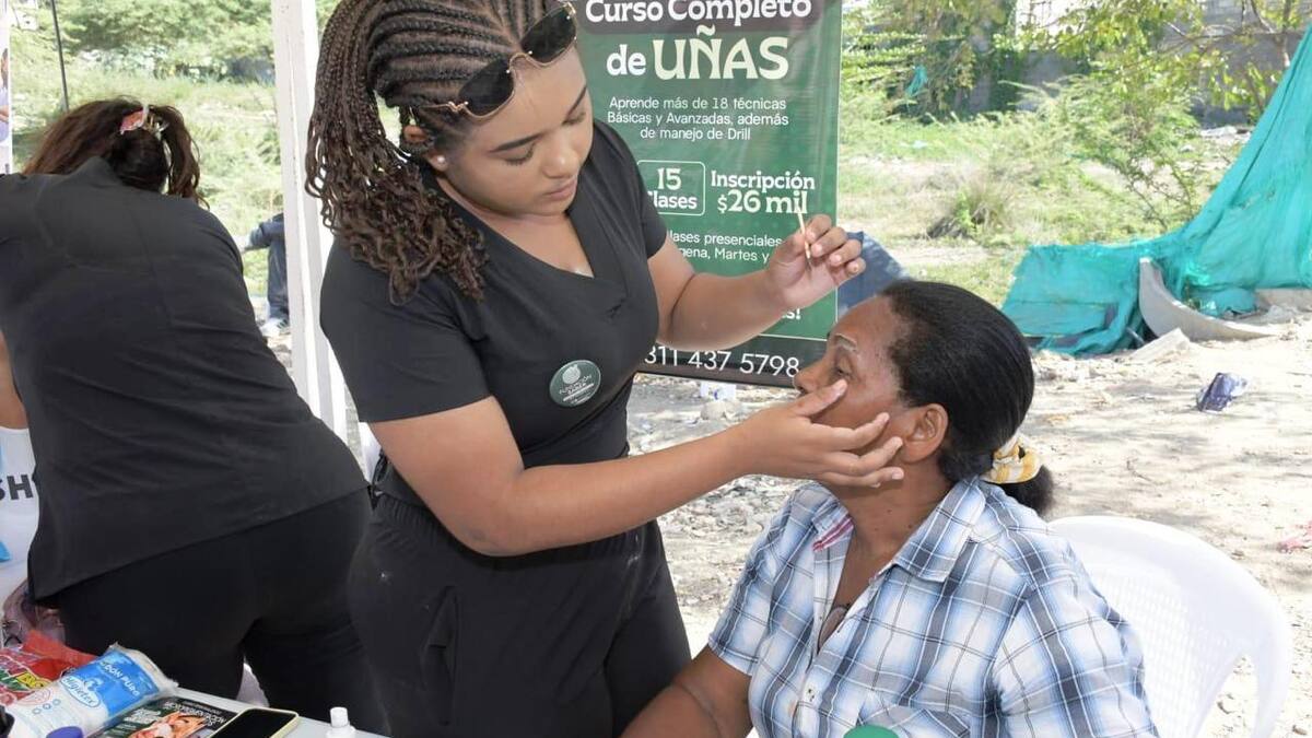 1.500 atenciones en jornada de Gobierno al Barrio en el 2 de Octubre