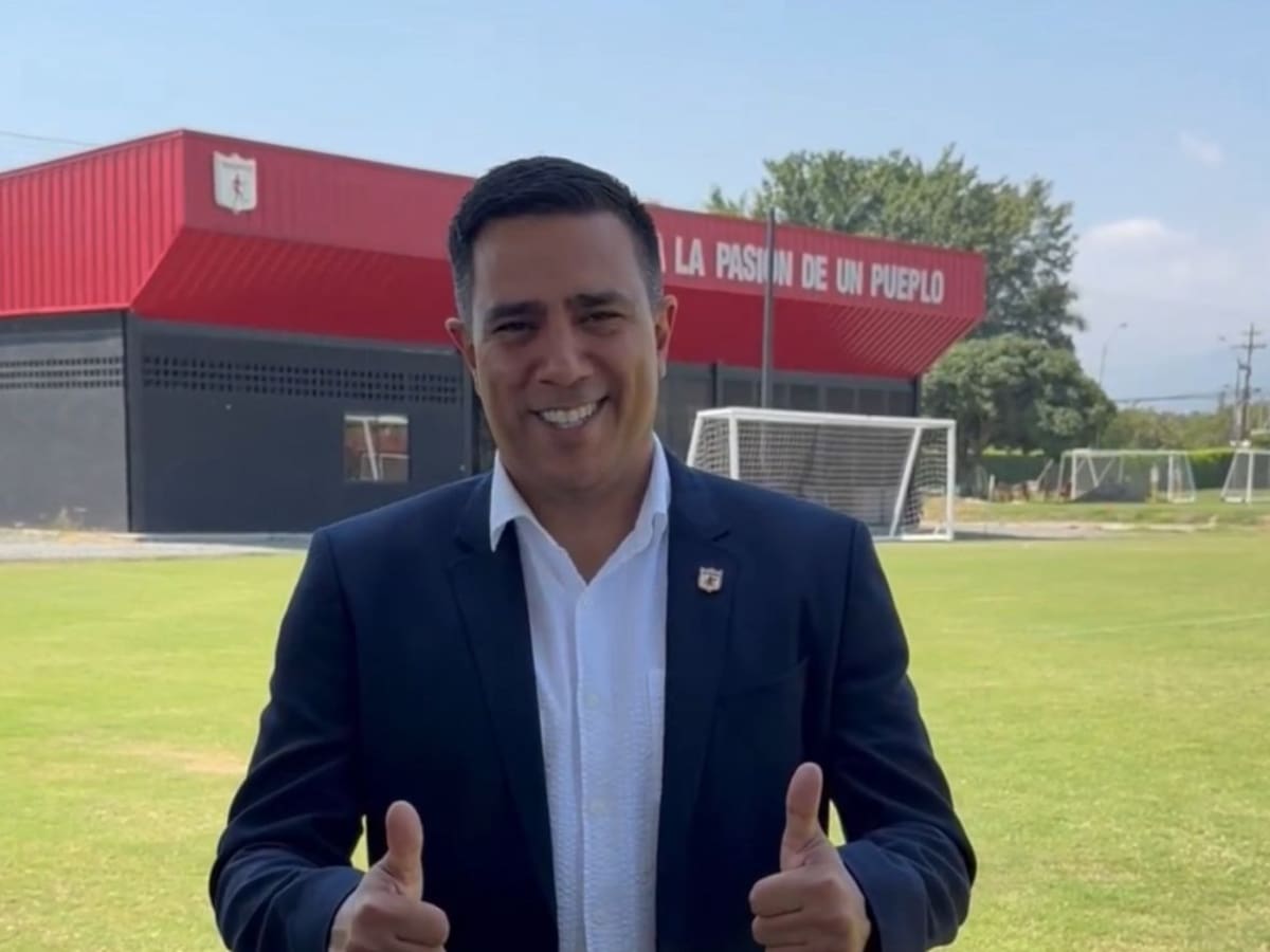 César Farías, nuevo director técnico del América de Cali