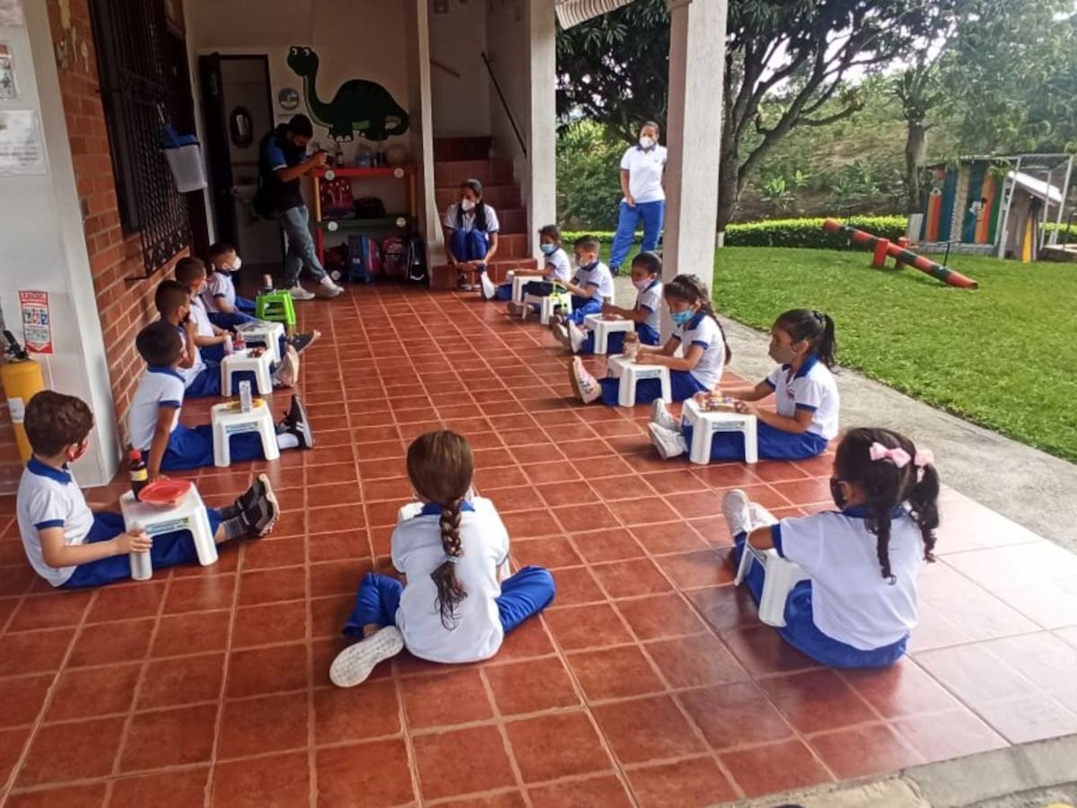 Autorizan alternancia en más de 60 instituciones educativas de Pereira