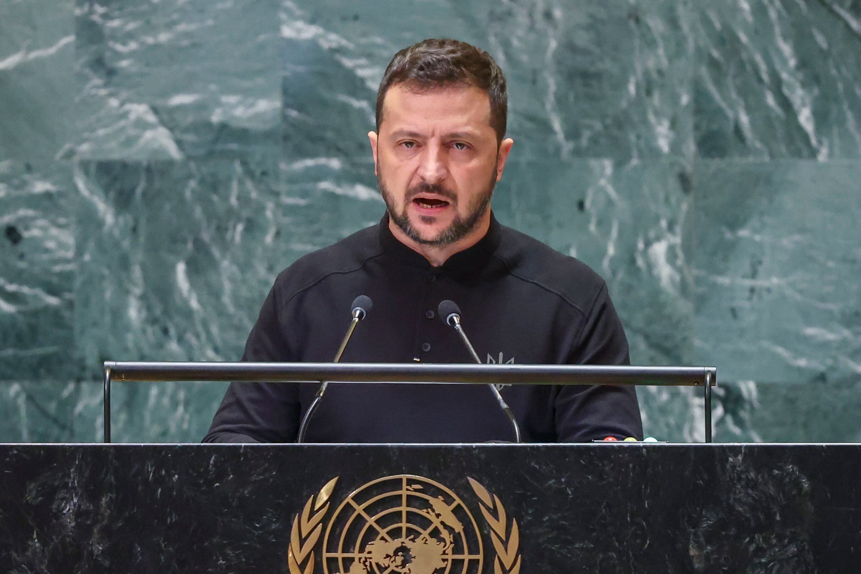 El presidente de Ucrania, Volodymyr Zelensky, durante su intervención en la versión 79 de la Asamblea General de las Naciones Unidas en Nueva York.

EFE/EPA/SARAH YENESEL