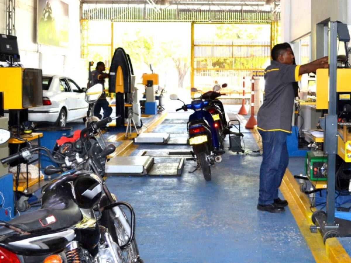 Centros de diagnóstico se preparan para abrir sus puertas
