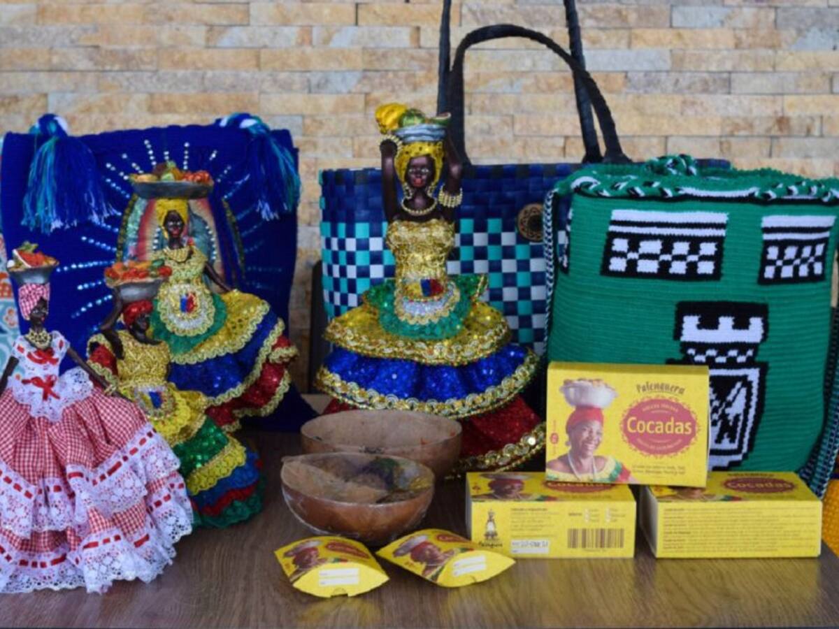 Artesanas estrenan vitrina para vender sus productos en Cartagena