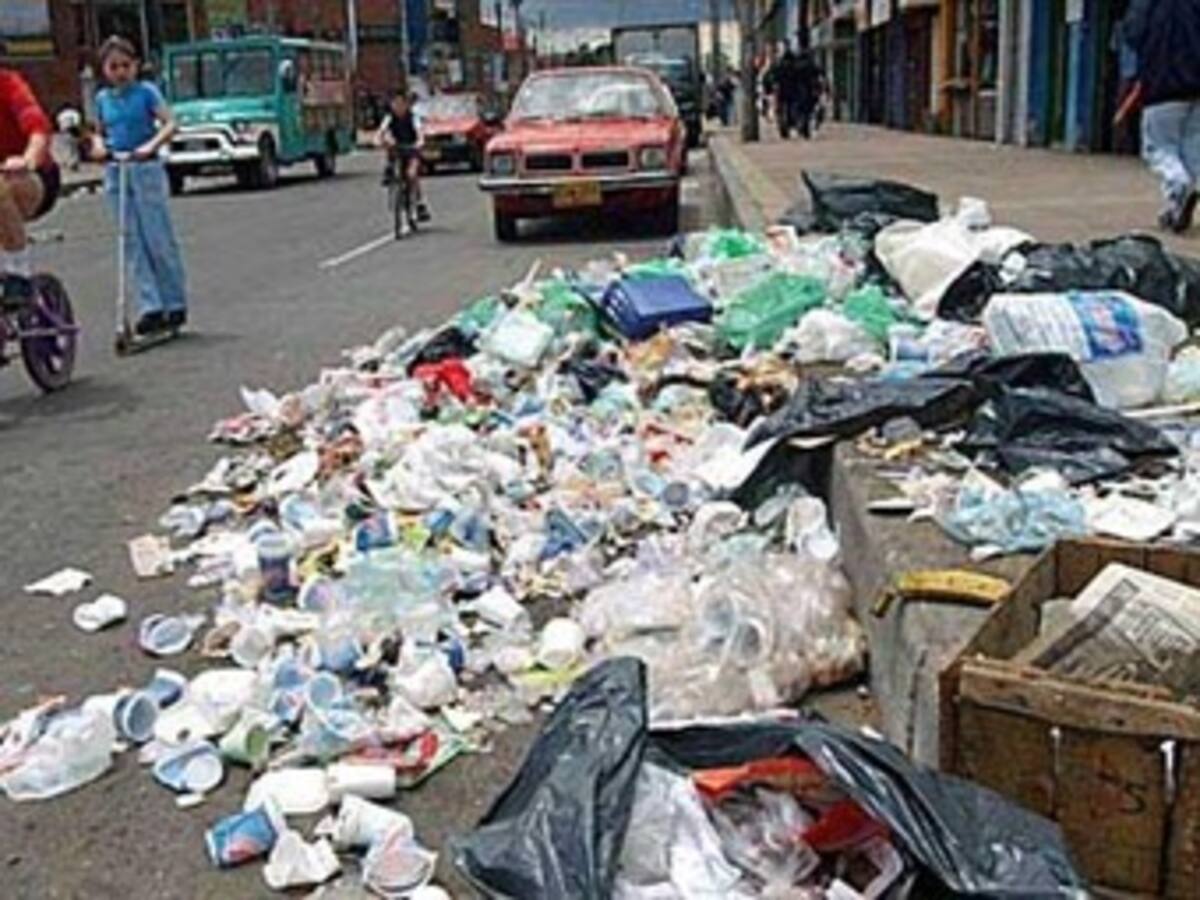 Más de 7 mil toneladas de basuras se han extraído este año de las alcantarillas