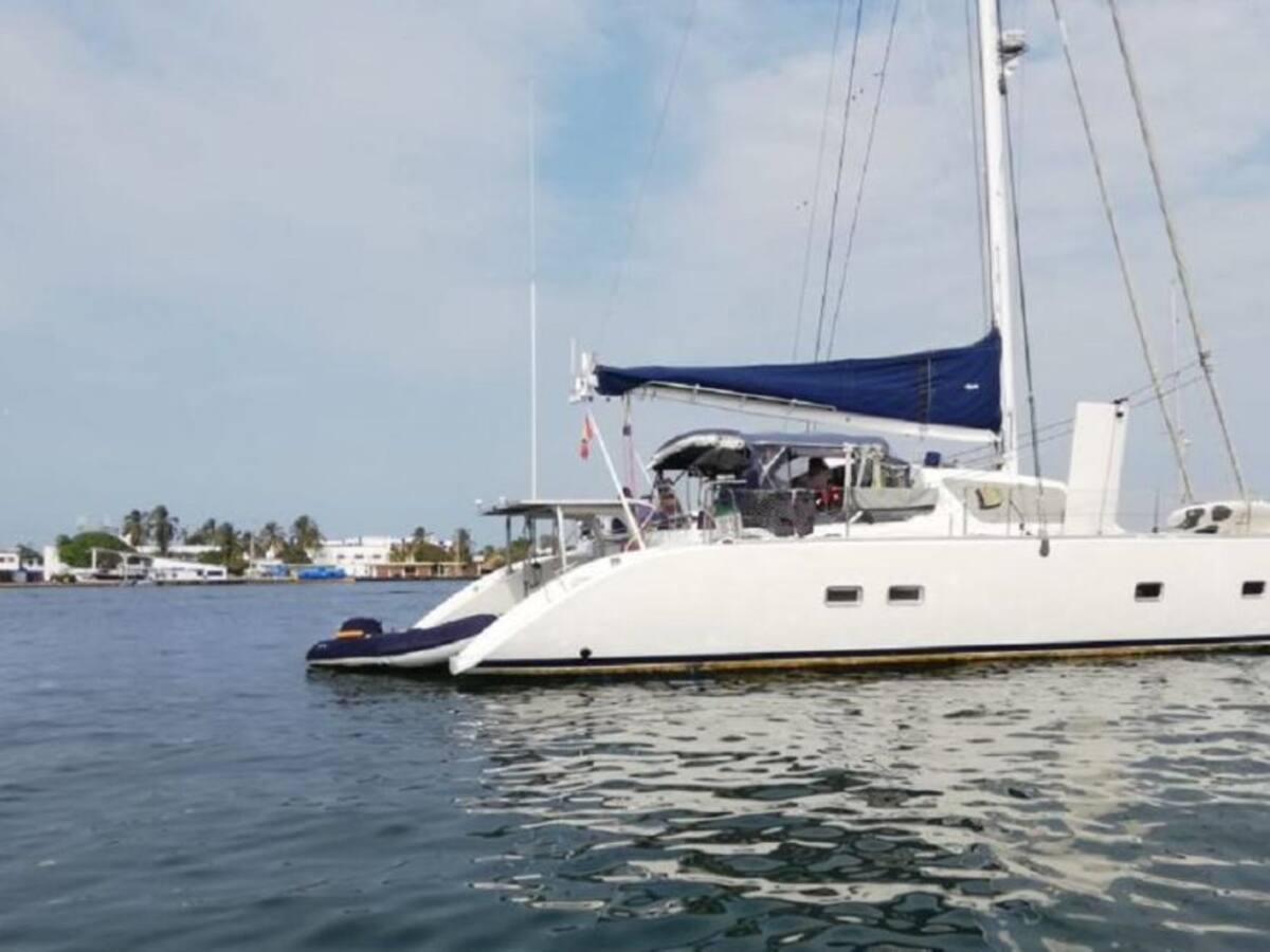 DIMAR y DIAN verificaron estado de yates y veleros en la bahía de Cartagena