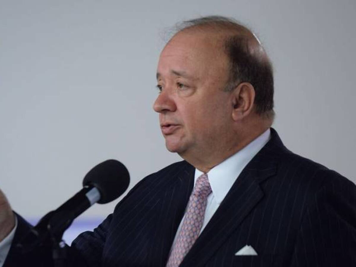 Ministro Luis Carlos Villegas se reunirá con Secretario de Defensa de EE.UU