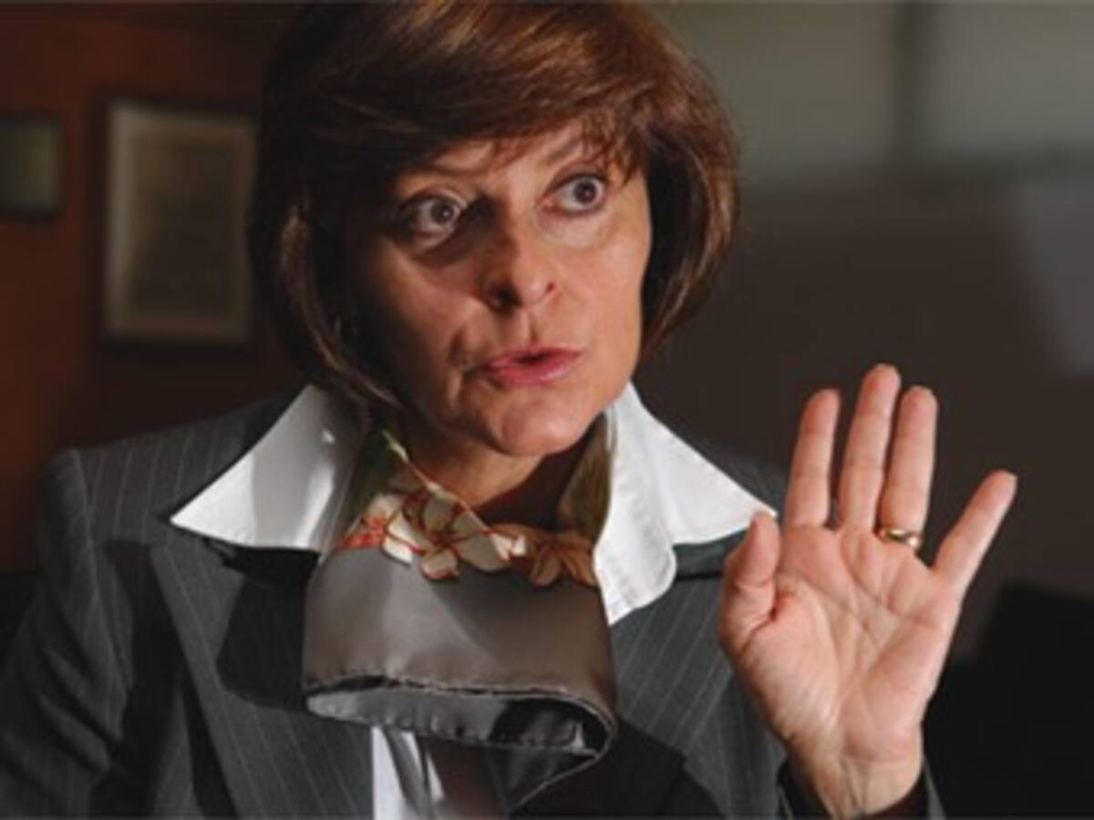 Mantienen la investidura a Martha Lucia Ramírez