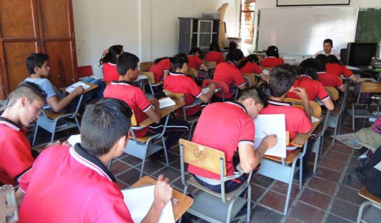 Estudiantes de colegios públicos