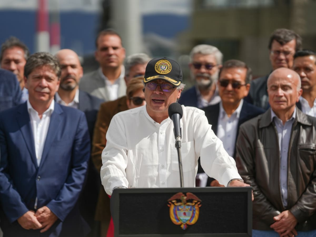 Presidente Petro confirmó que el salario mínimo para 2023 será de $1’160.000