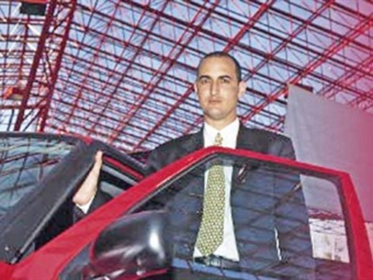 Colombiano implicado en escándalo de vuelos en Costa Rica niega vínculos con narcotráfico