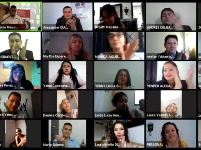 Más 300 profesionales se graduaron de manera virtual