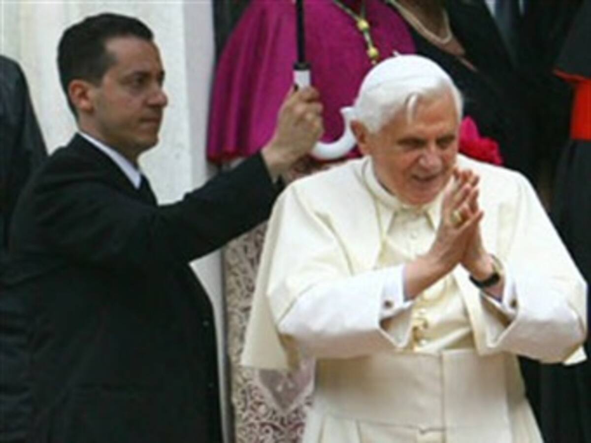 Exmayordomo de Benedicto XVI pagaría su condena en el Vaticano