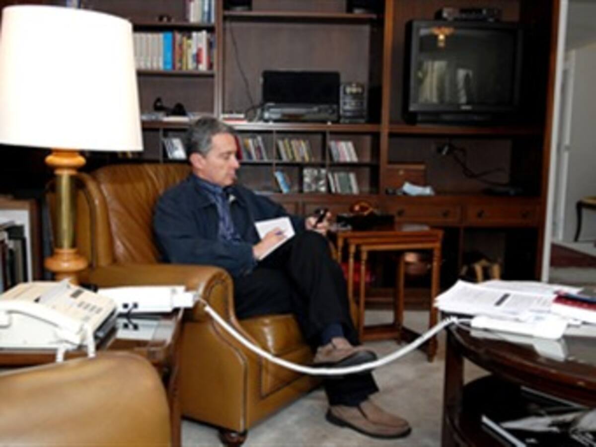 Uribe buscará acuerdos para reducir precios de la canasta familiar