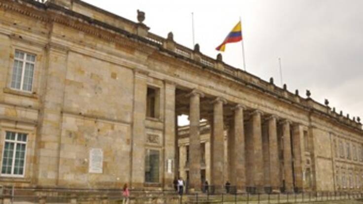 Resumen 10:00 am: Suspenden “ascensos express" de Generales en el Congreso