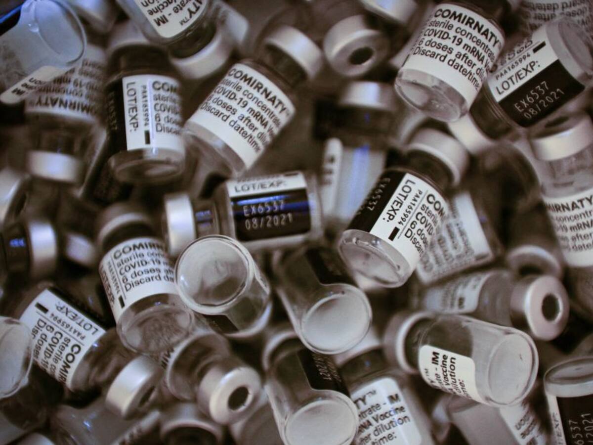 Papa pide suspender patentes; Francia e Italia desbloquear exportaciones