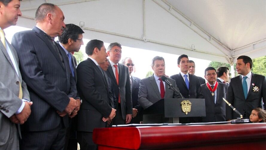 Gobierno firmó Contrato Bicentenario para invertir un billón de pesos en Boyacá. Foto: Presidencia de la República