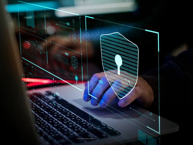 En el proceso también fue vinculado un ingeniero de sistemas.