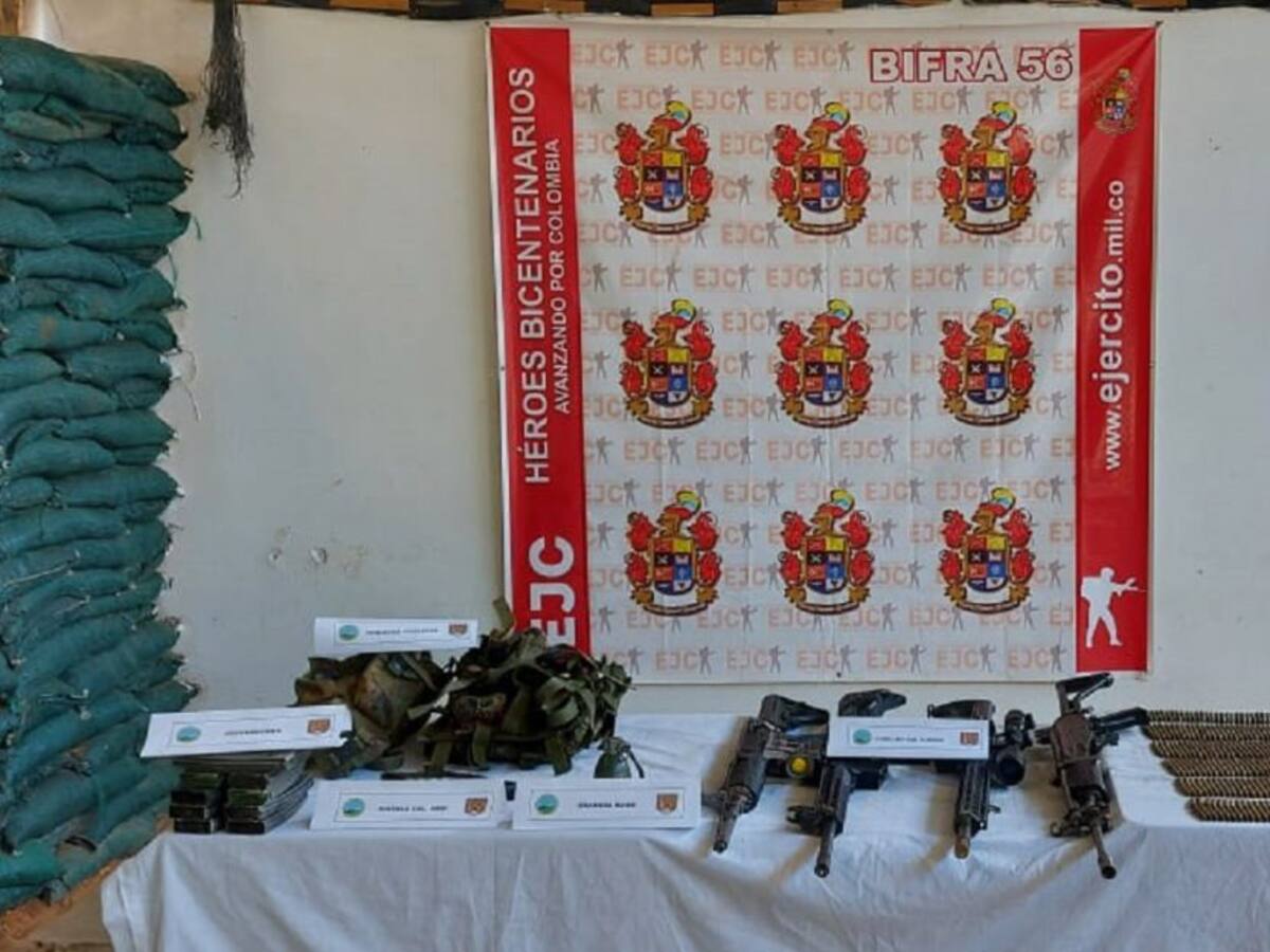 Cuatro miembros de un grupo armado ilegal se entregaron en Argelia, Cauca