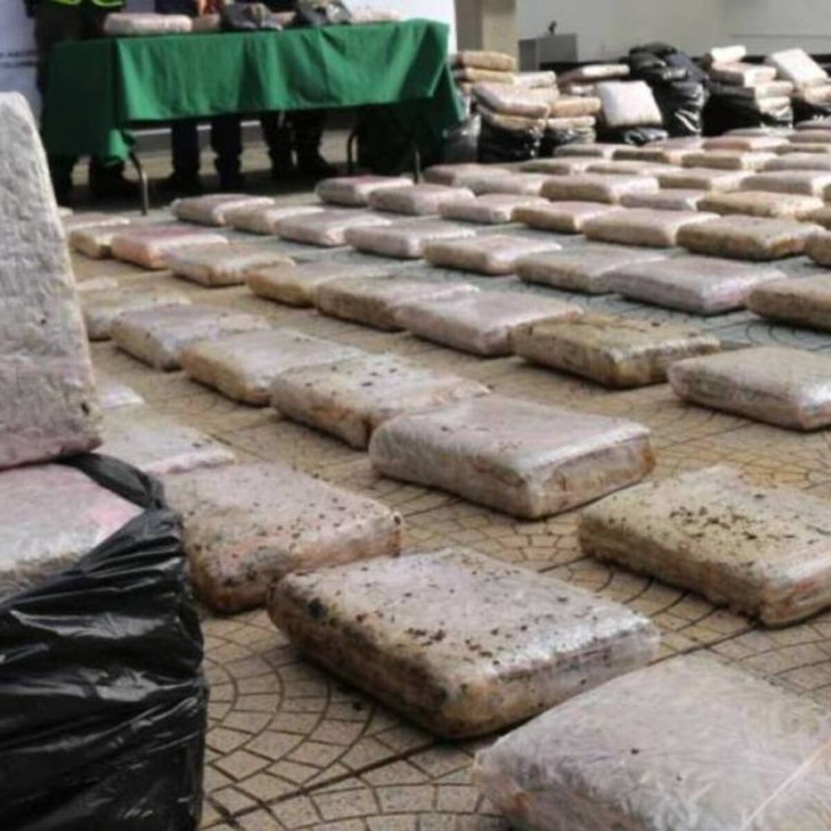 Una tonelada de marihuana tipo cripy fue incautada en vías de Risaralda
