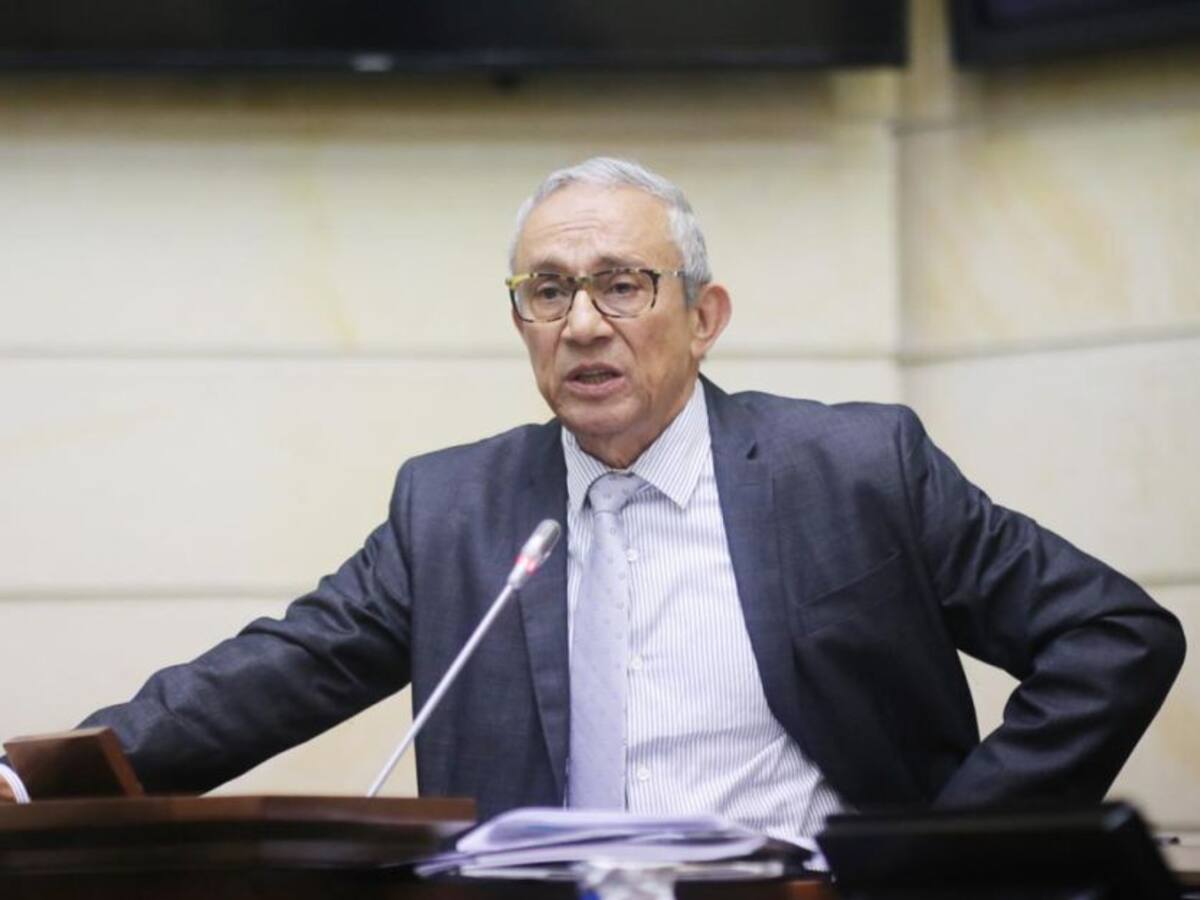 Darío Acevedo ataca a la JEP en momentos en que es su juez