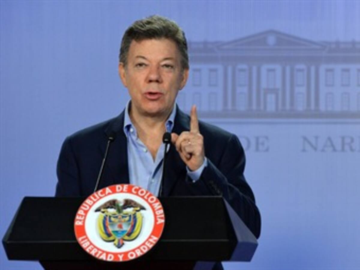No ensayar la paz sería un sacrilegio: Santos