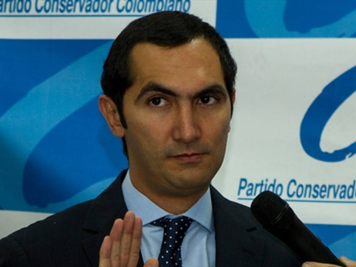 Gobierno debe ser más transparente frente al proceso de paz: Conservatismo
