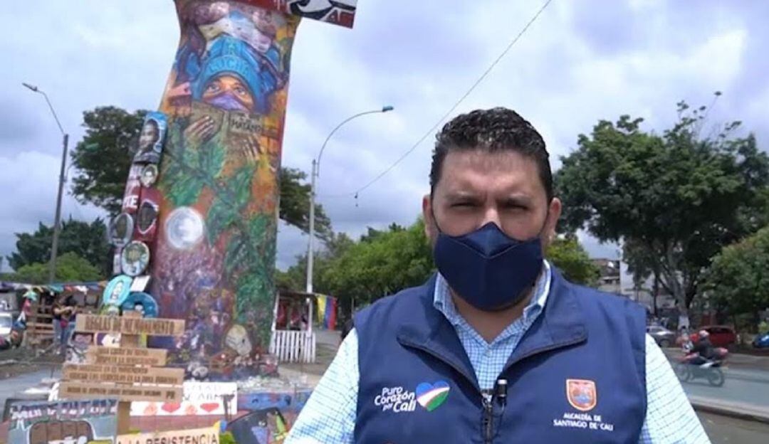 El director de planeación de Cali, Roy Alejandro Barreras, anunció la licencia del monumento de Puerto Resistencia.