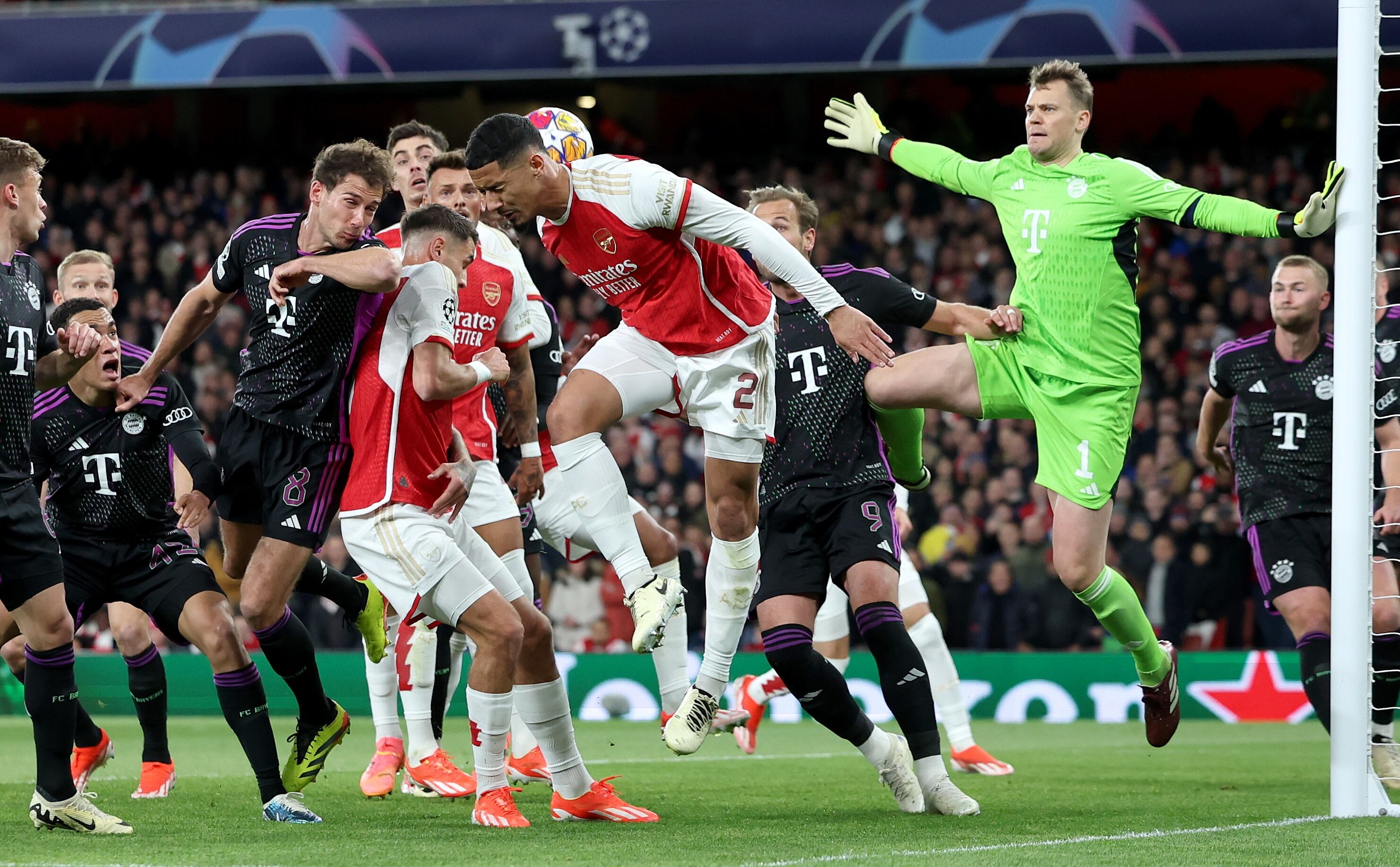 Duelo entre Arsenal y Bayern Múnich en Champions League. EFE/EPA/ANDY RAIN