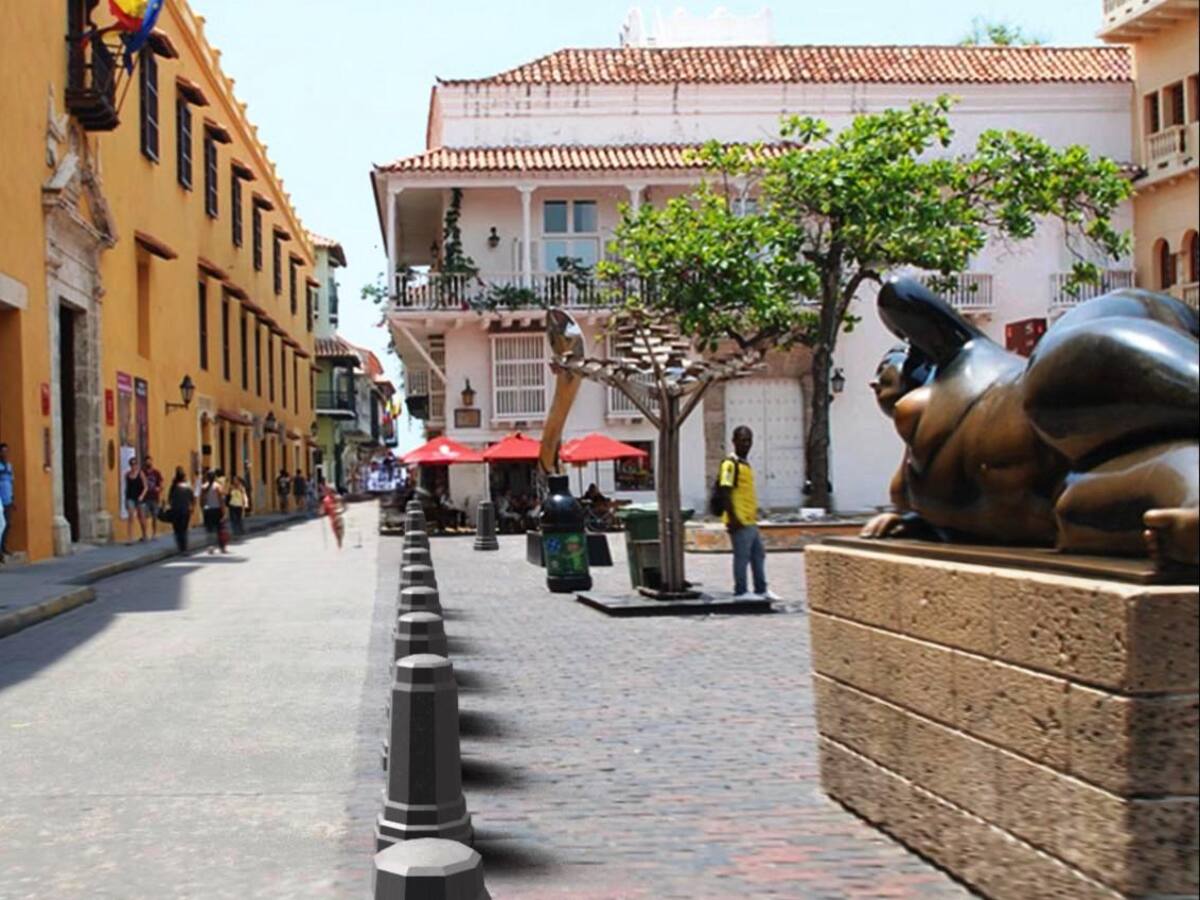 Nuevos bolardos en el Centro Histórico para acabar con el mal parqueo e impulsar la peatonalización