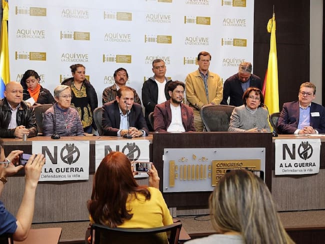 Oposición en Colombia respalda elecciones para superar crisis en Venezuela