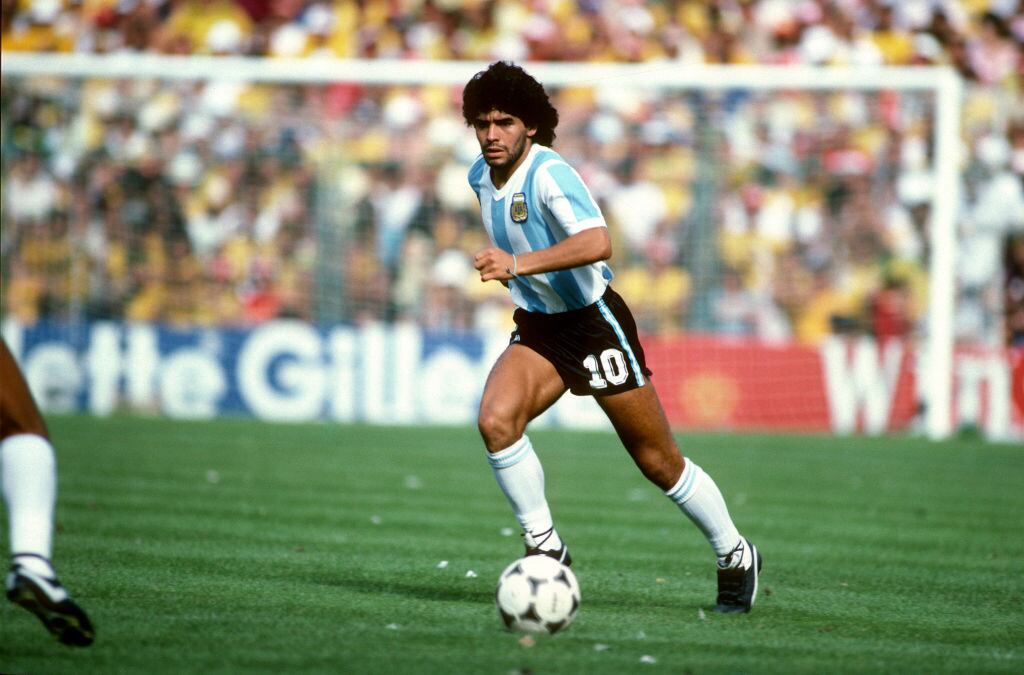 Diego Maradona de Argentina - Mark Leech/Offside/Getty Images)