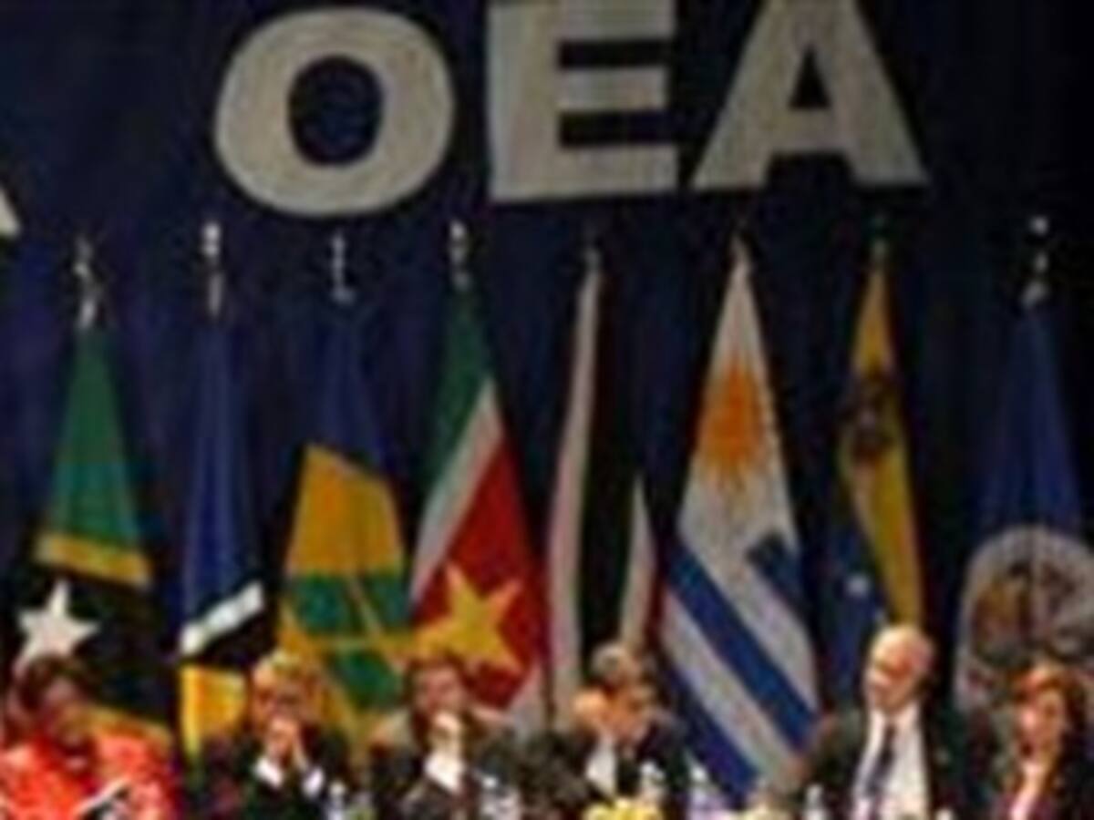 Colombia impulsará debate sobre estrategia de lucha contra las drogas