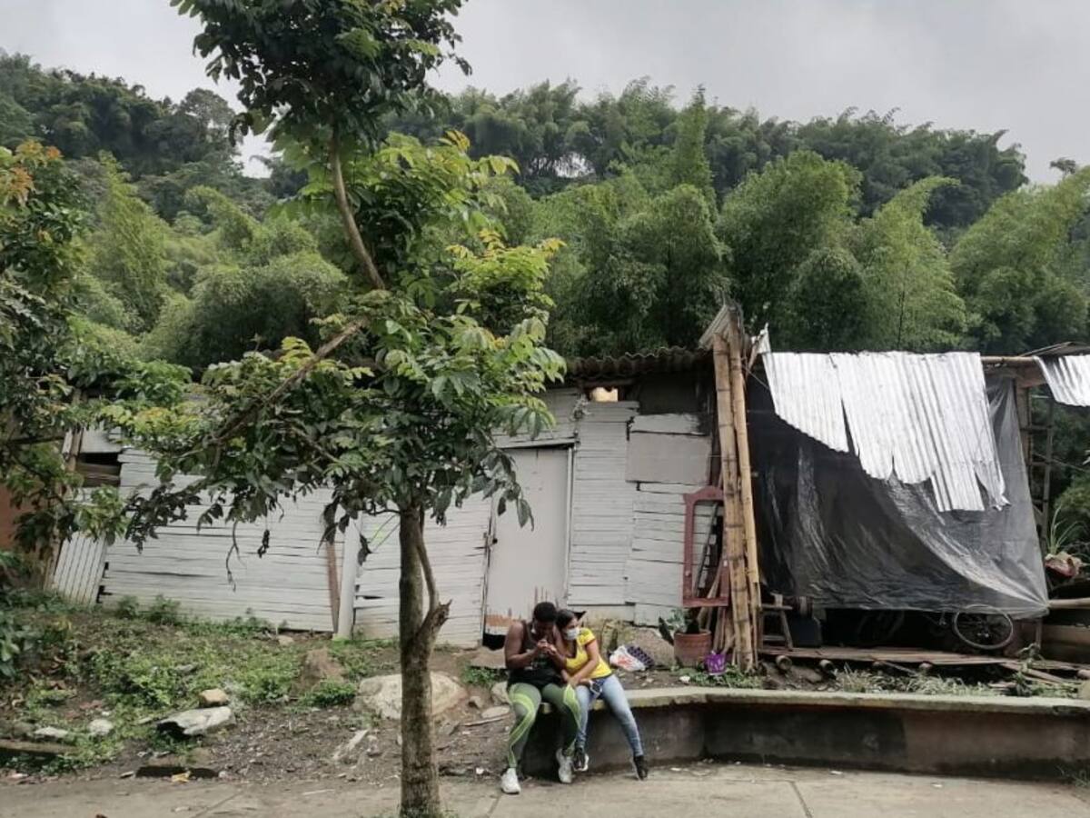 Denuncian errores en el censo de damnificados por derrumbe en La Esneda