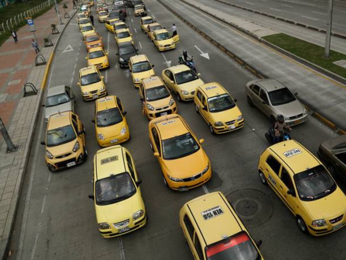 La inseguridad está en los puentes peatonales y potreros: Ernesto Sandoval, representante de taxistas
