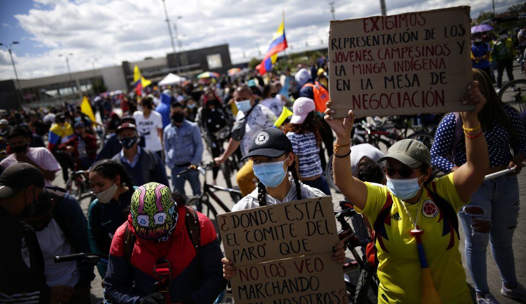 Constituyentes afirman que aplicando la Constitución, se superará la crisis