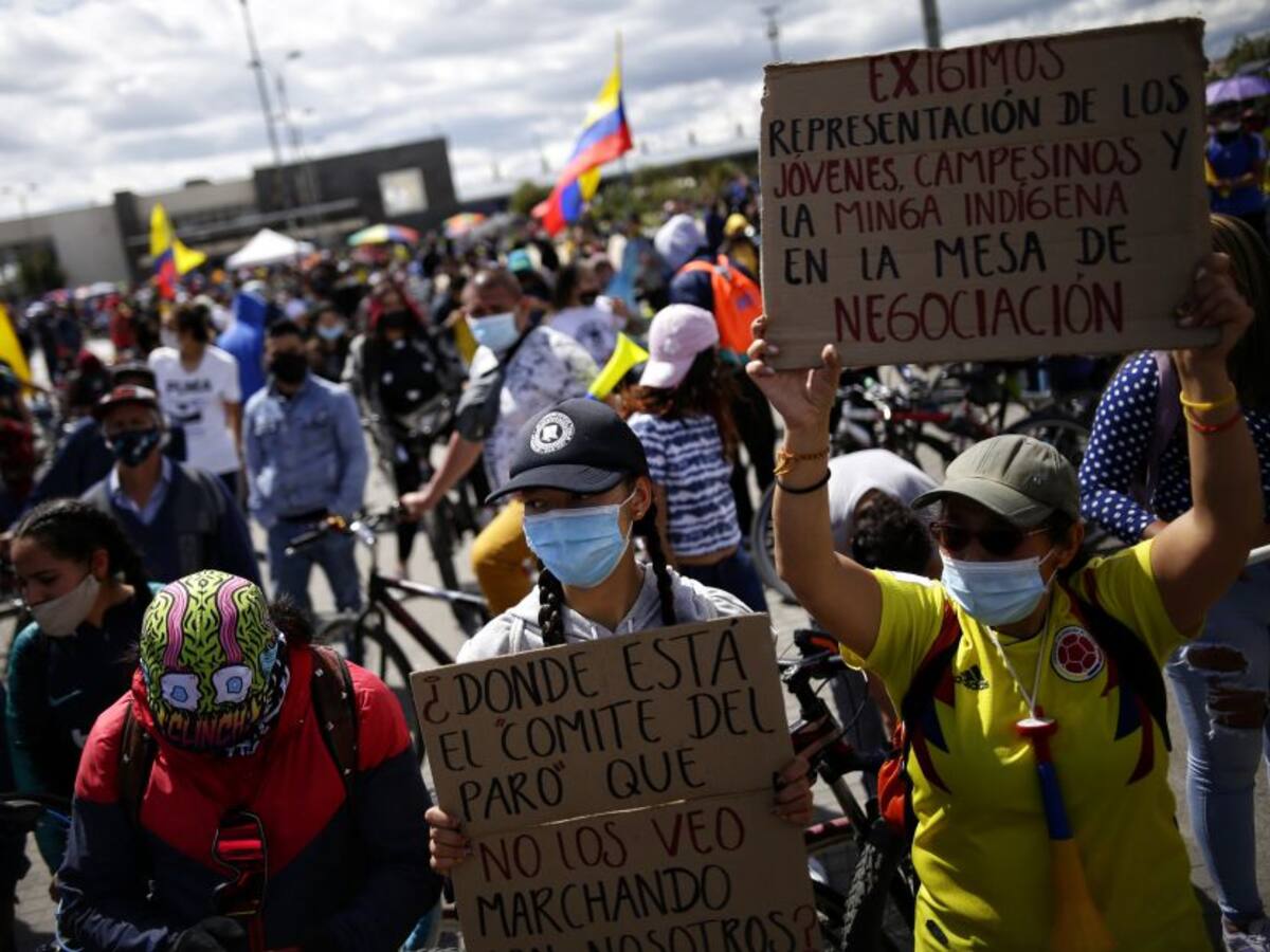 Constituyentes afirman que aplicando la Constitución, se superará la crisis