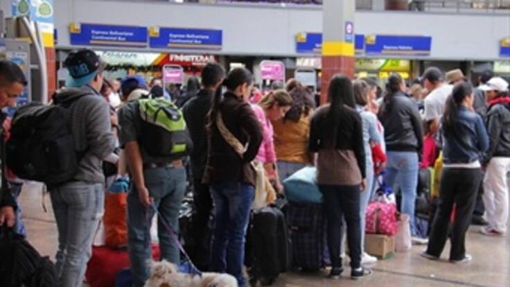 Usuarios se quejan por escasez de pasajes en las Terminales de Bogotá