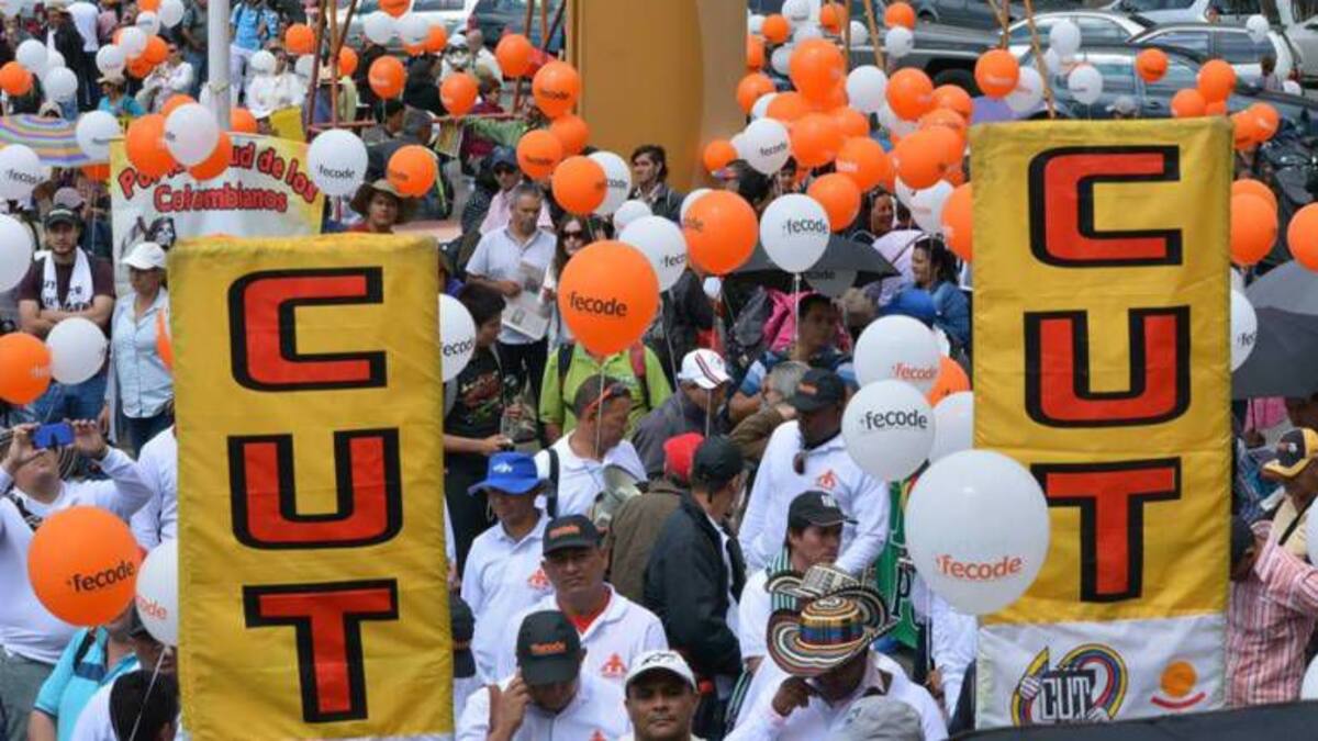 CUT y jóvenes se desplazan hacia Bogotá apoyando el paro nacional
