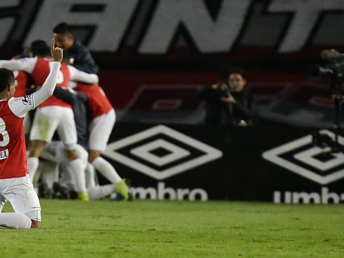 Santa Fe derrotó al América y escaló en la tabla de posiciones