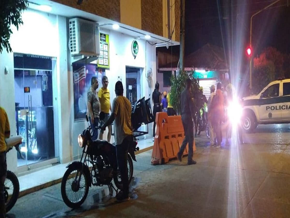 Un policía sufrió atentado cuando veía el partido de la Selección Colombia