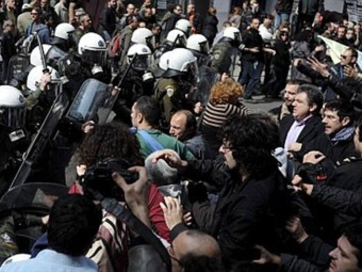 Grecia paralizada por quinta huelga general contra las medidas austeridad