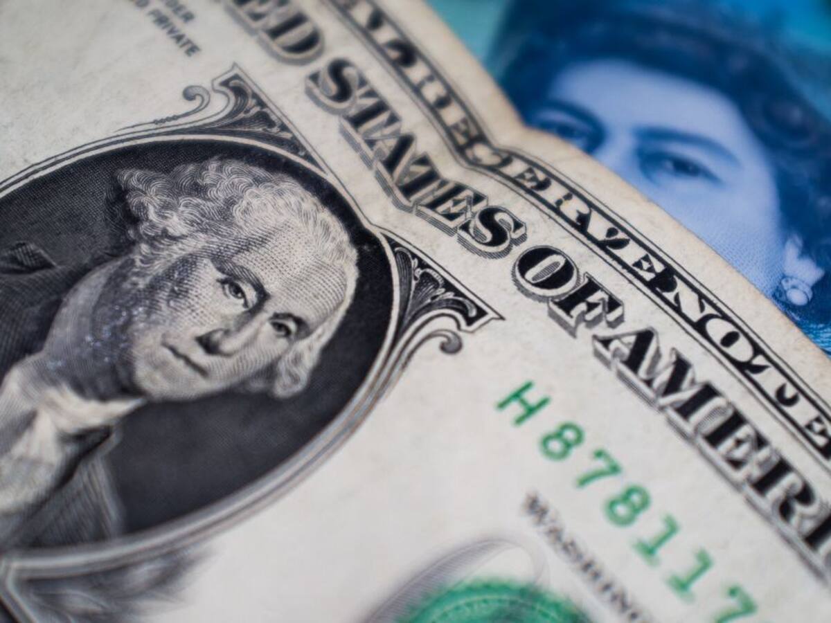 Bonos en dólares de Colombia cotizan como si fueran "basura": Bloomberg