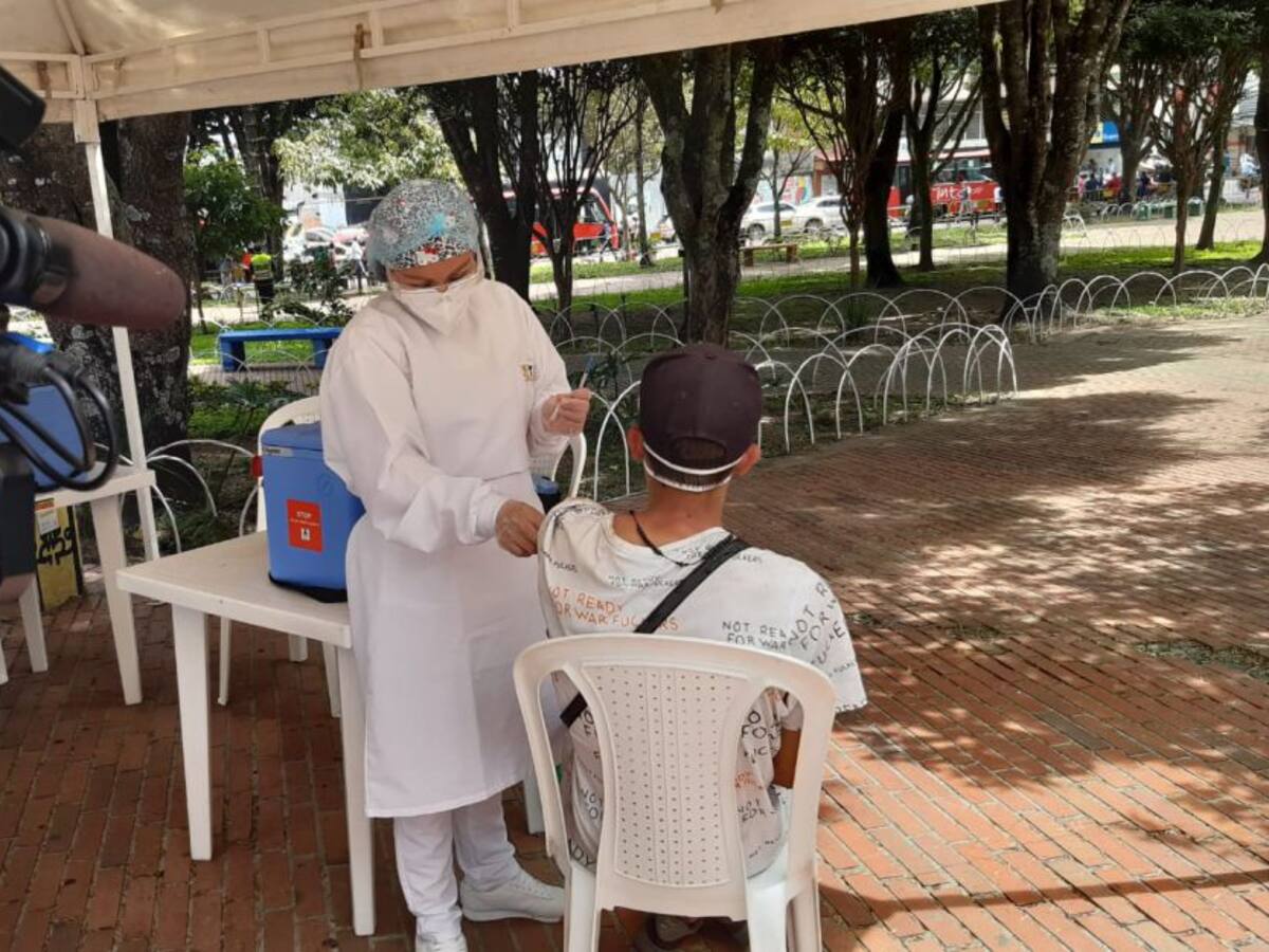 Abrir vacunación COVID sin recursos es muy preocupante: Sindess Quindío